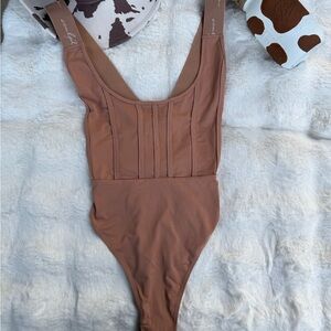 Boohoo Tan Bodysuit scoop neck body suit tan size 8